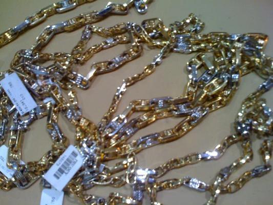 Giá vàng trong nước tăng 100 000 đồng lượng
